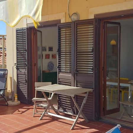 Апартаменты Casa Ciclopi Ачитрецца Экстерьер фото